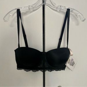 NWT Calvin Klein Seductive Comfort customized lift strapless bra